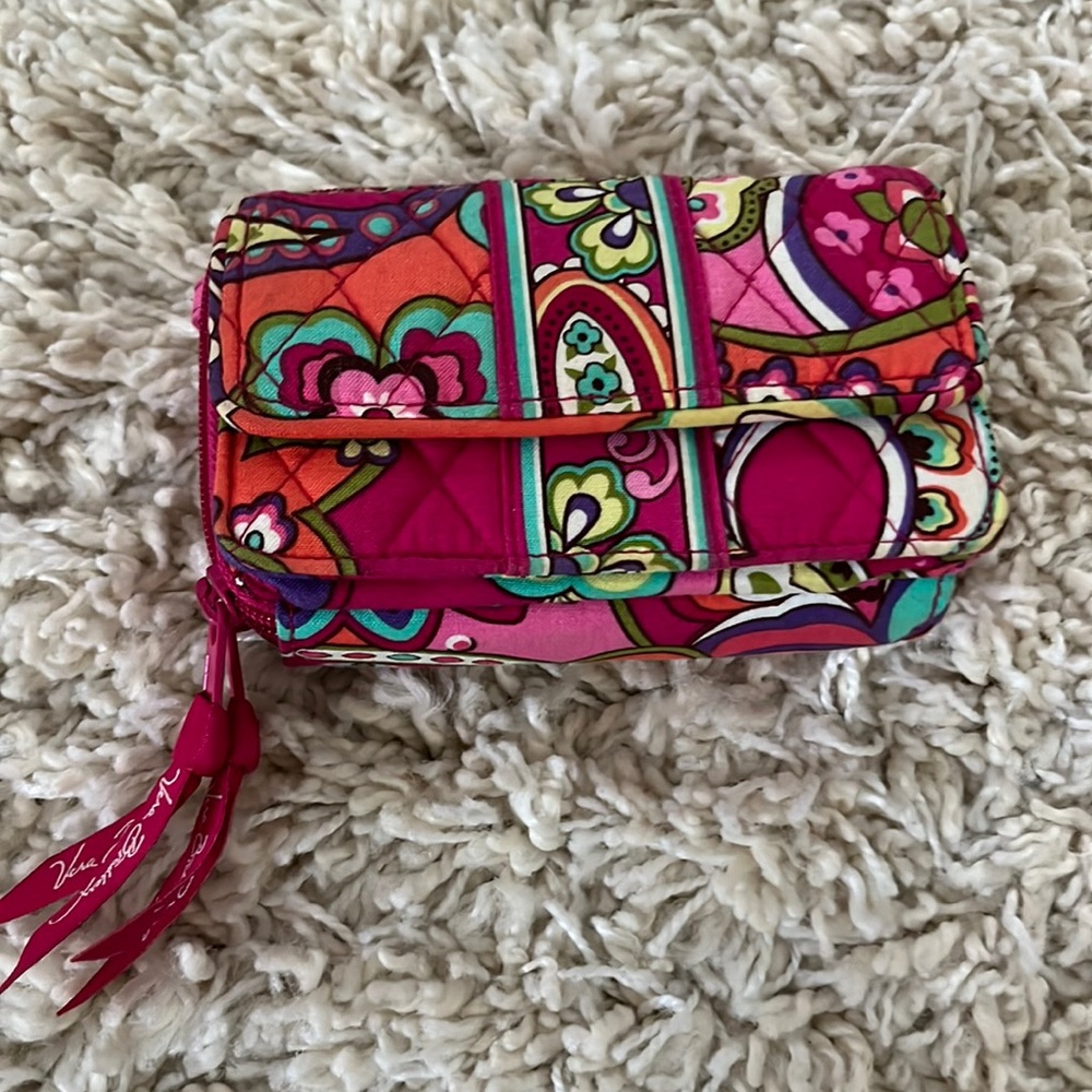 Vera Bradley Wallet in "Pink Swirls"